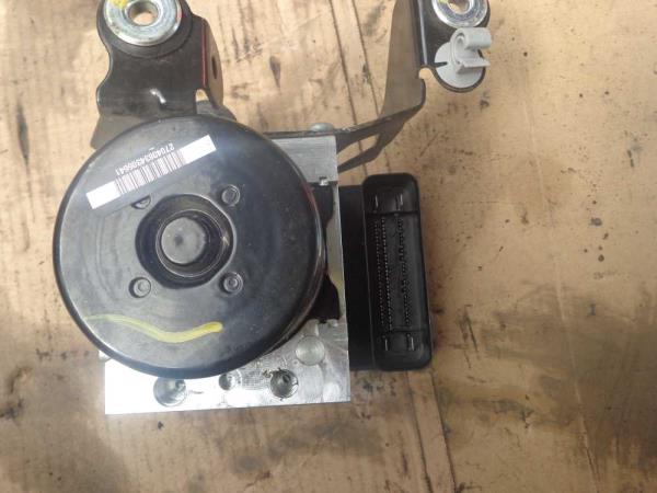 BLOC ABS VOLVO V60 2015 - Vue 3